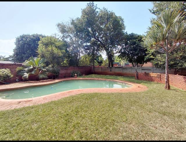 4 BEDROOM FREESTANDING FOR SALE IN CHROOMPARK